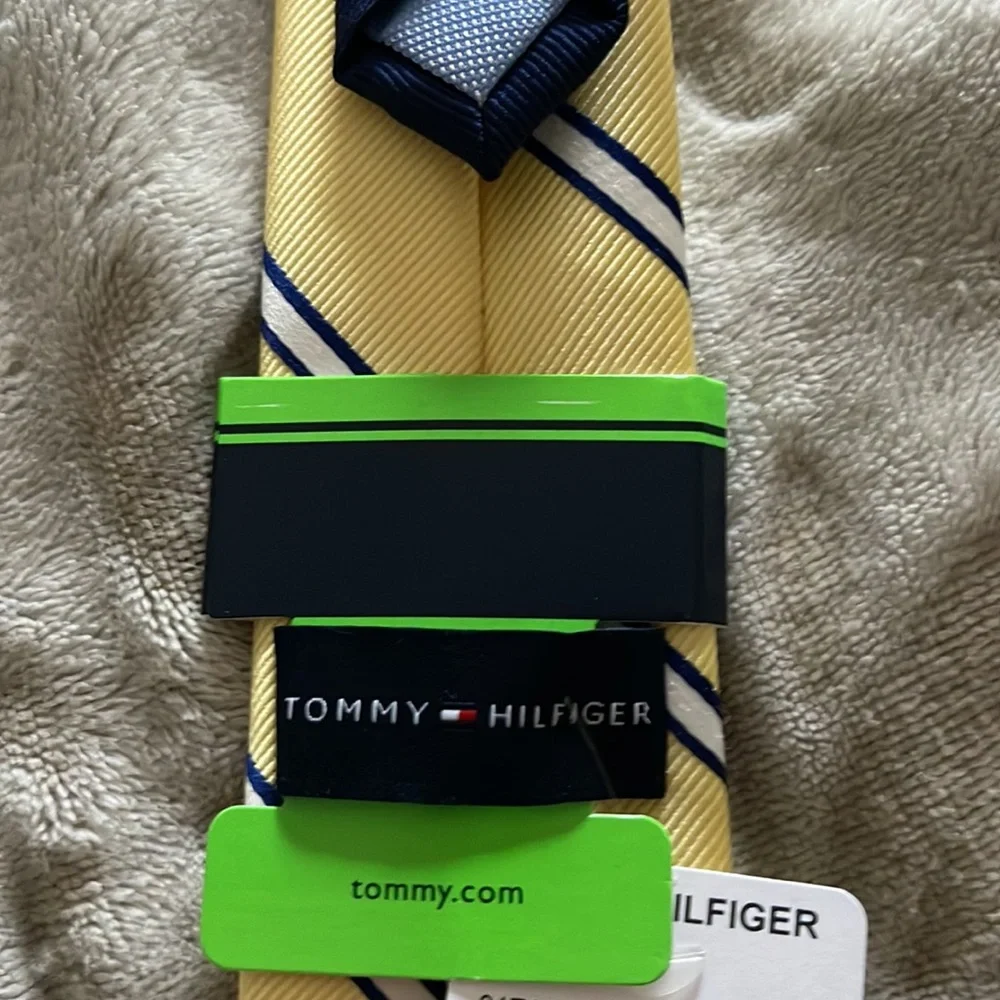 Tommy Hilfiger Boys adjustable tie NWT